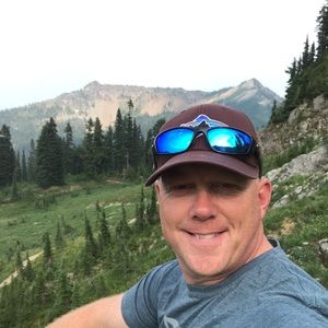 Meet your Posher, Mark